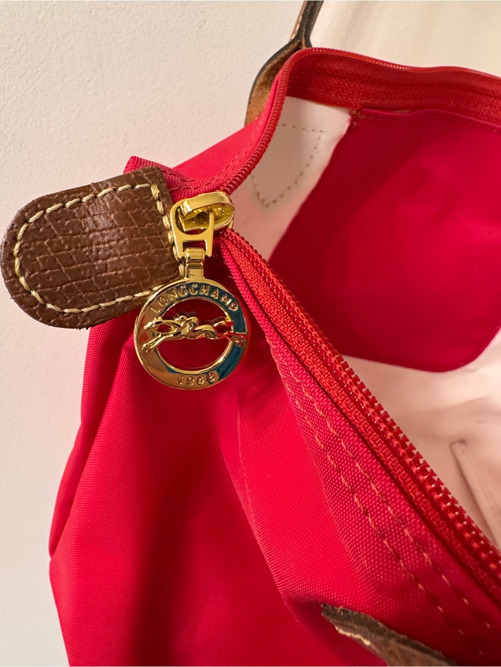 Longchamp Original S Handbag Red Nylon with Brown Leather Trim - Picture 5 of 8